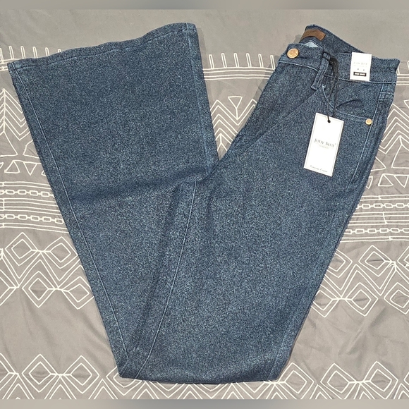 Judy Blue Denim - Judy Blue High Waisted Sparkle Flares Size 3/26